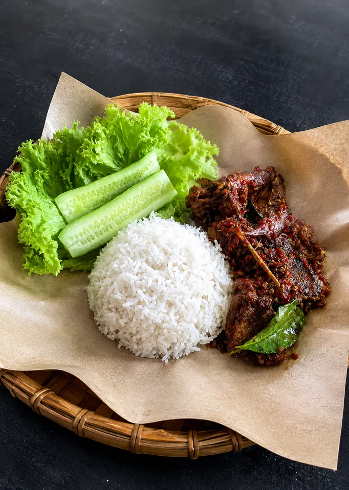 NASI PUTIH DAGING DENDENG BERLADO
